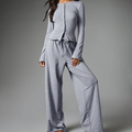 Conjunto De Dos Piezas De Punto Gris Claro, Chaqueta Con Botones Y Pantalones Anchos A Rayas